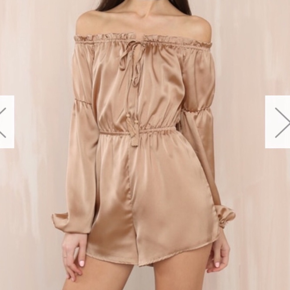 Satin burnt orange 🍊 off the shoulder romper - Picture 3 of 5